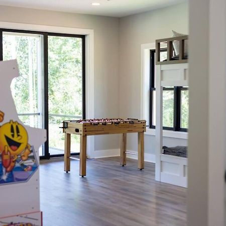 Winchester New Home, Dock, Kayaks, Game Room, Water Views מראה חיצוני תמונה
