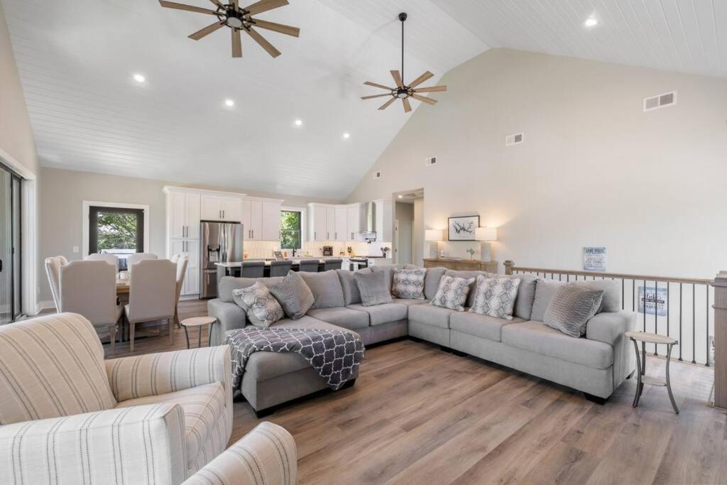 Winchester New Home, Dock, Kayaks, Game Room, Water Views מראה חיצוני תמונה