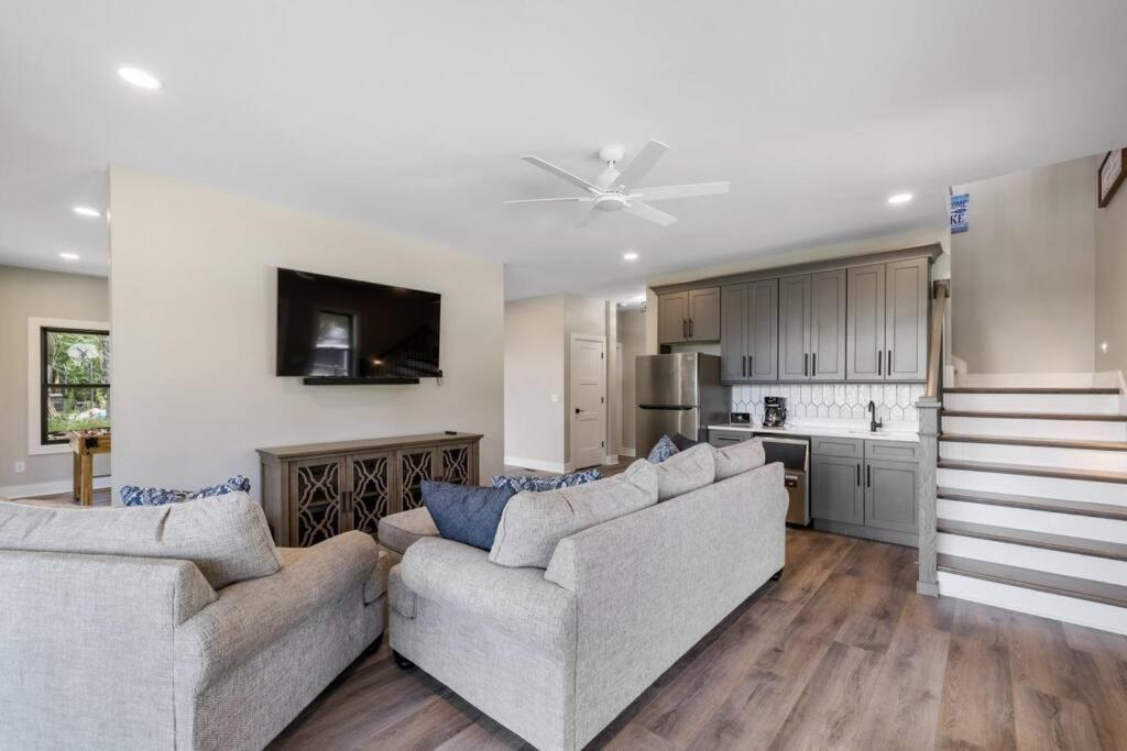 Winchester New Home, Dock, Kayaks, Game Room, Water Views מראה חיצוני תמונה