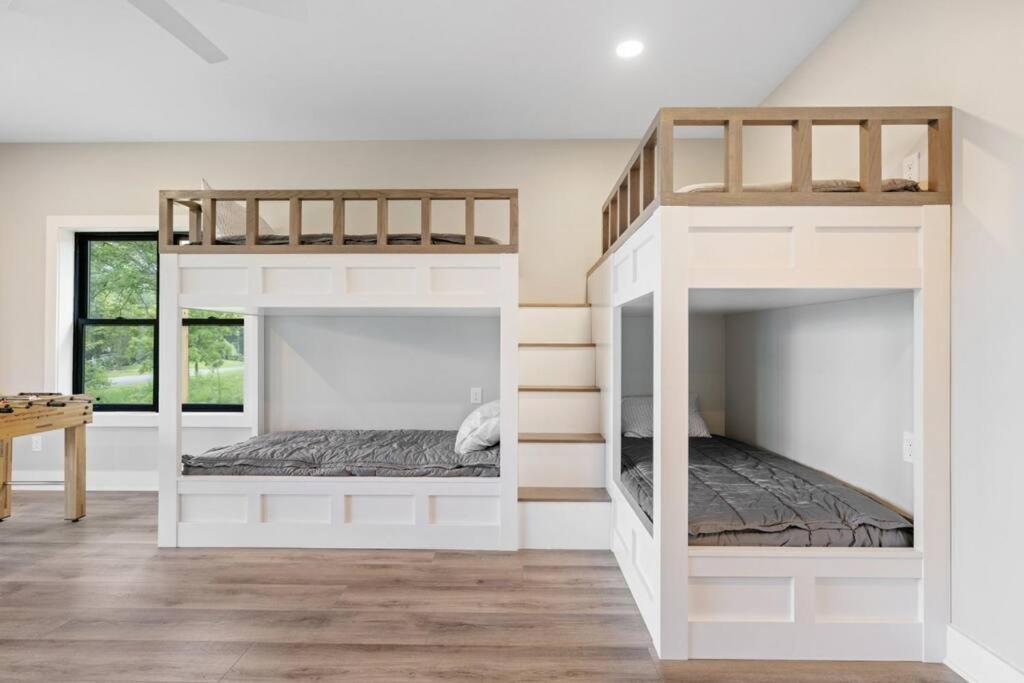Winchester New Home, Dock, Kayaks, Game Room, Water Views מראה חיצוני תמונה